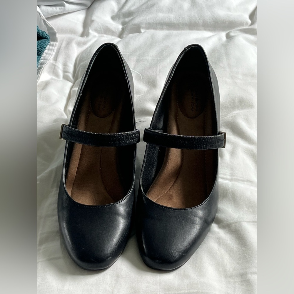 Gianni Bernini Mary Jane black pumps - size 8.5